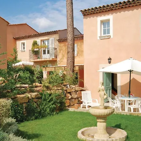 Holiday home Holiday Les Parcs De Gassin