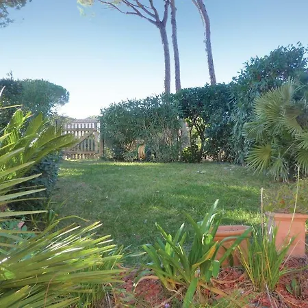 Holiday home Holiday Les Parcs De Gassin *